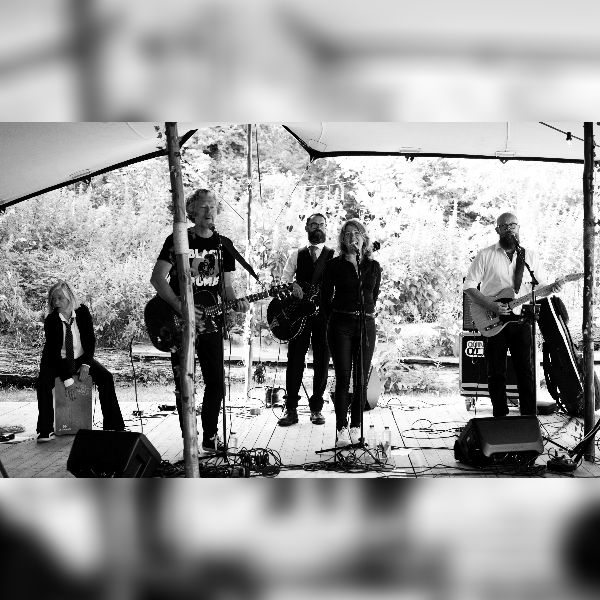 Live Music @ Rootz: : Quintet Tarantuno