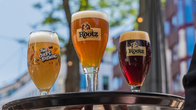 bier op dienblad